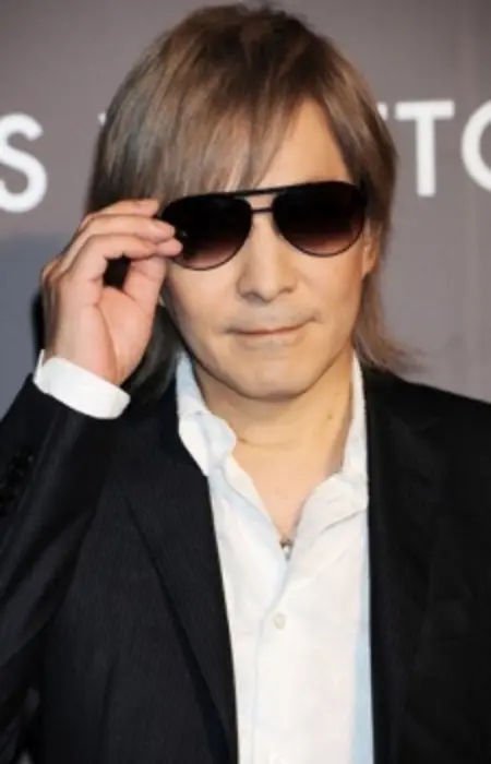 Tetsuya Komuro